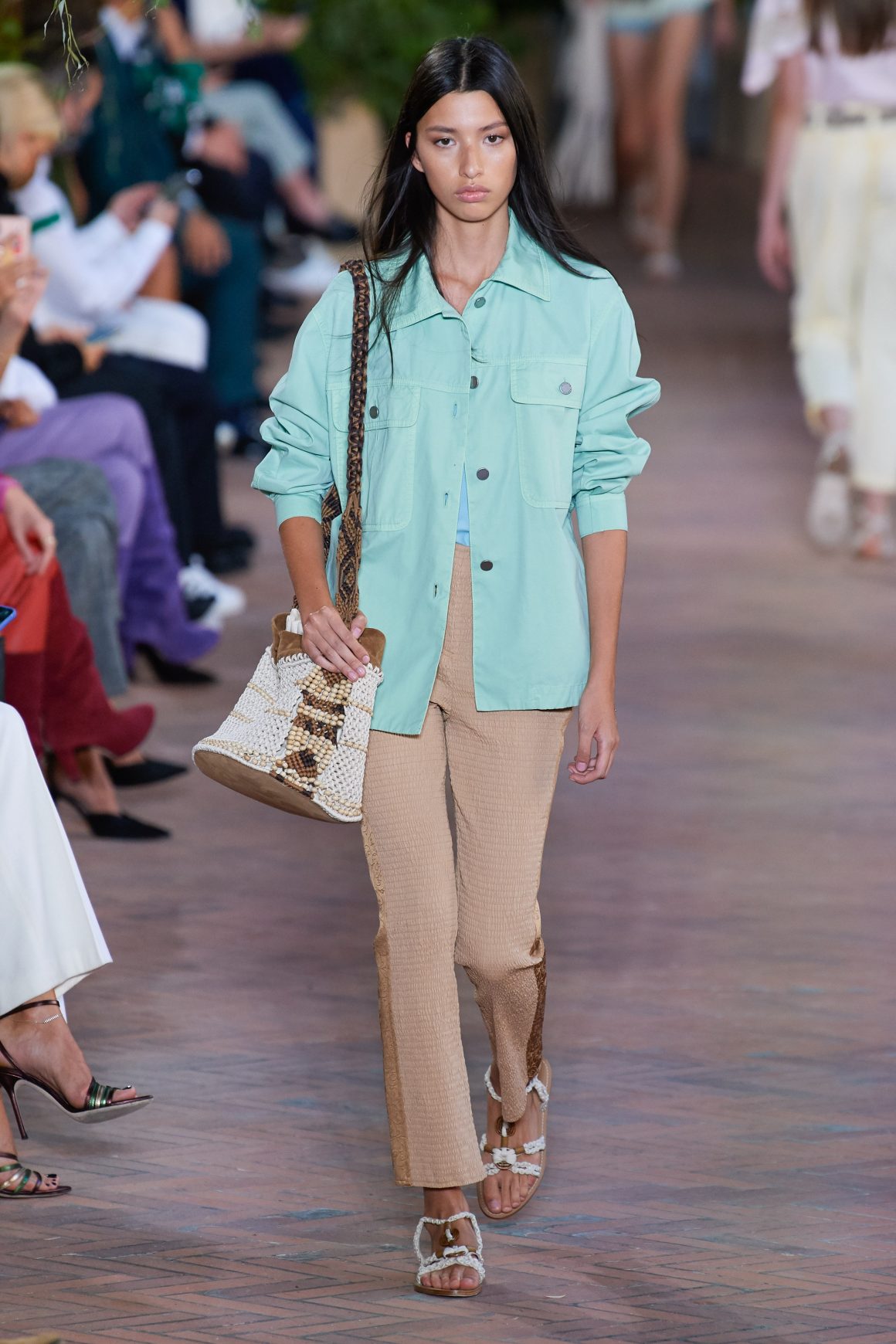 Un look du vestiaire workwear 2021 Alberta Ferretti