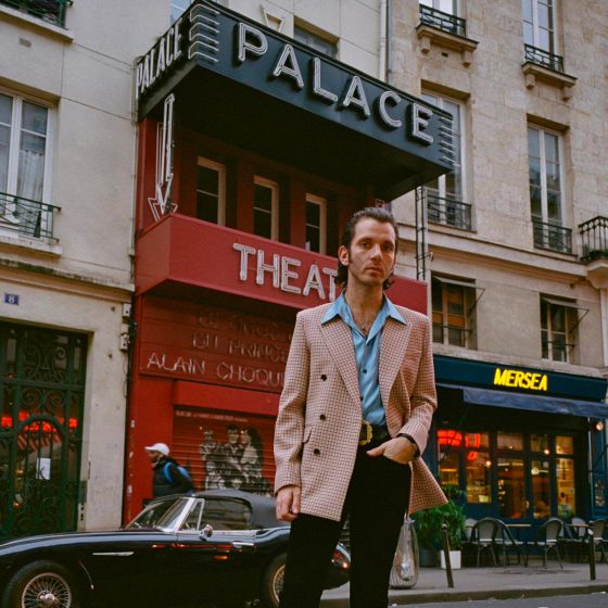 Adrien Albou, un créateur à l’âme hippie rock
