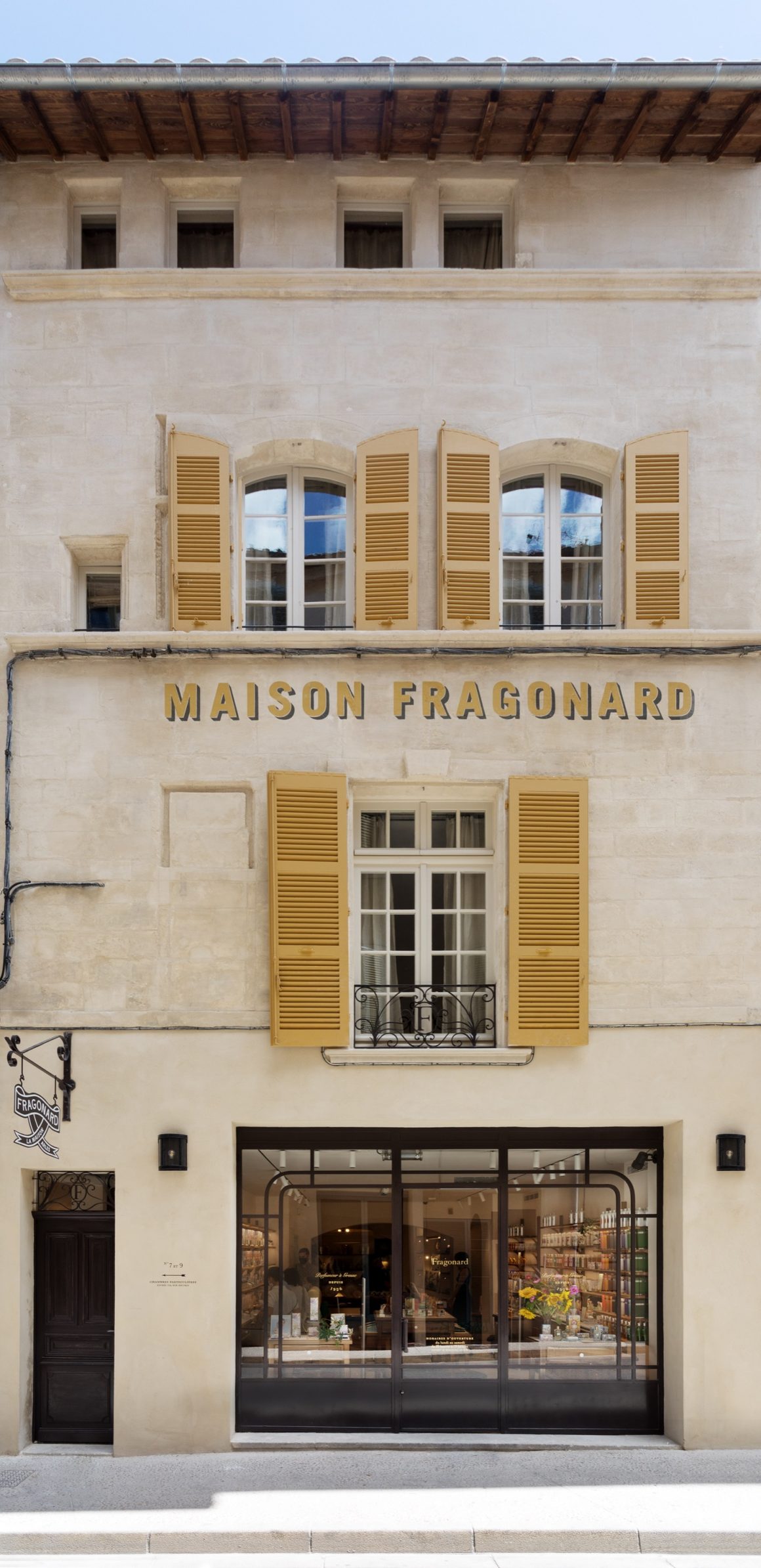 Façade de la Maison Fragonard à Arles